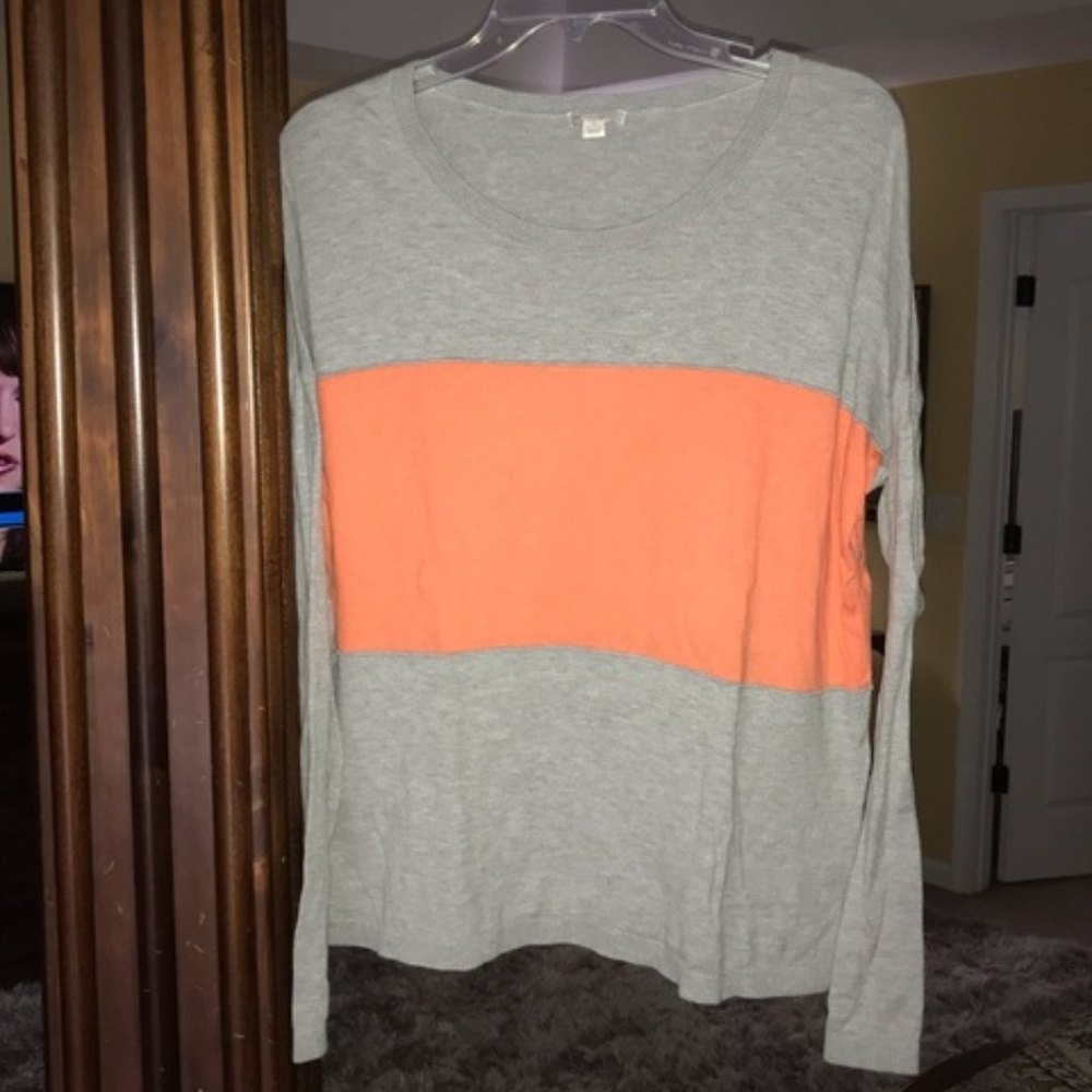 GAP Sweater